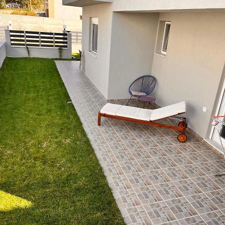 ניקיטי Three Cats Apartment מראה חיצוני תמונה